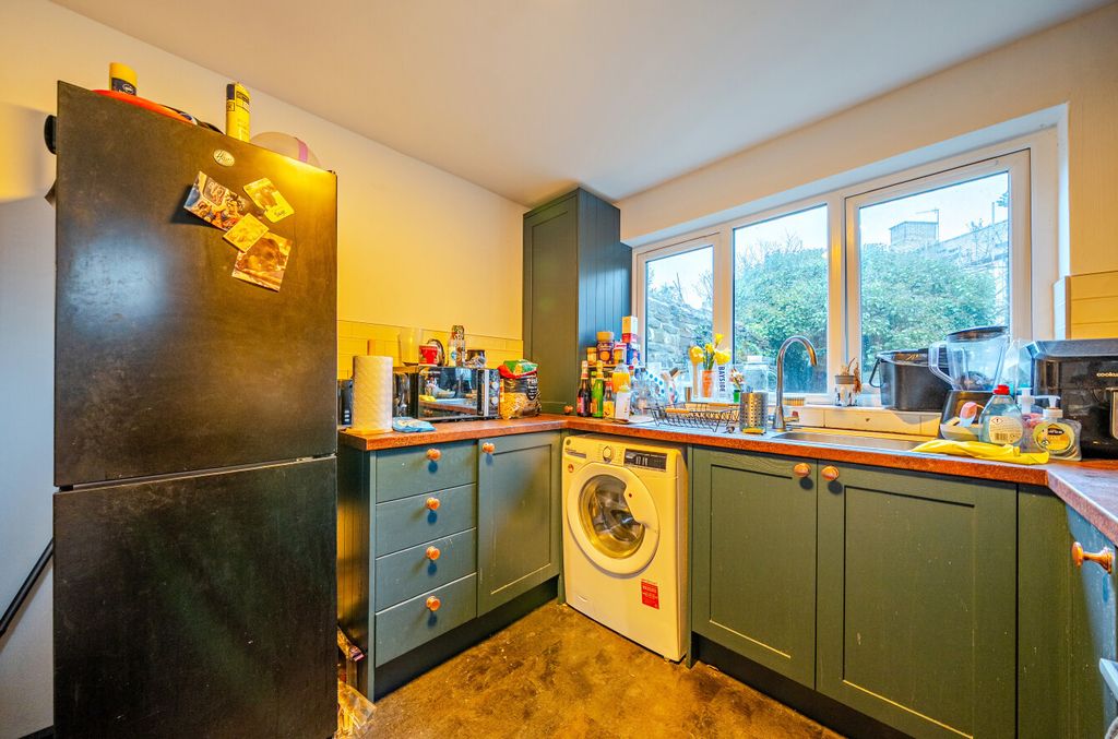 Property photo 2 of 18 1419045-14-69A5E0...