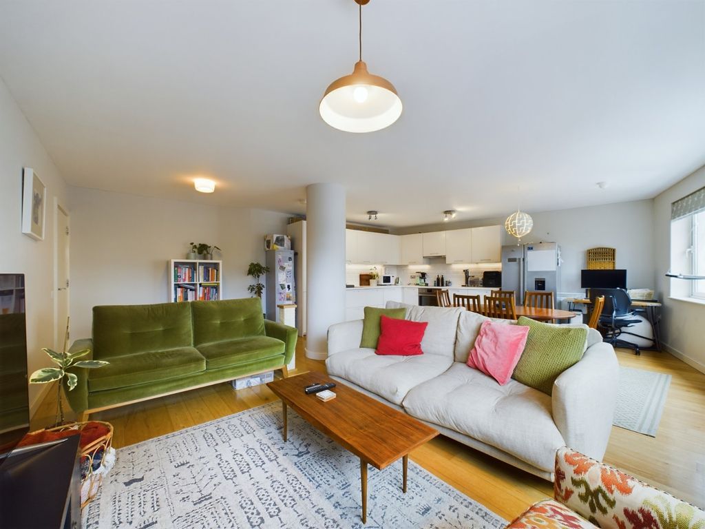 Property photo 1 of 31 Picture No. 74