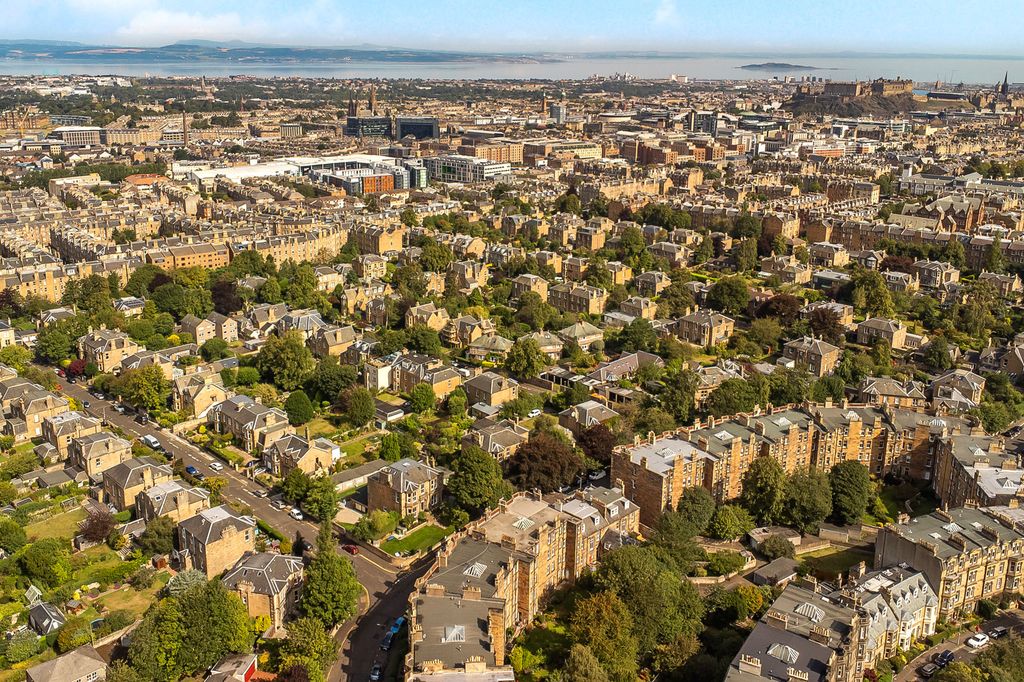 Additional image 27 of 3 bed flat for saleMerchiston Crescent, Edinburgh EH10