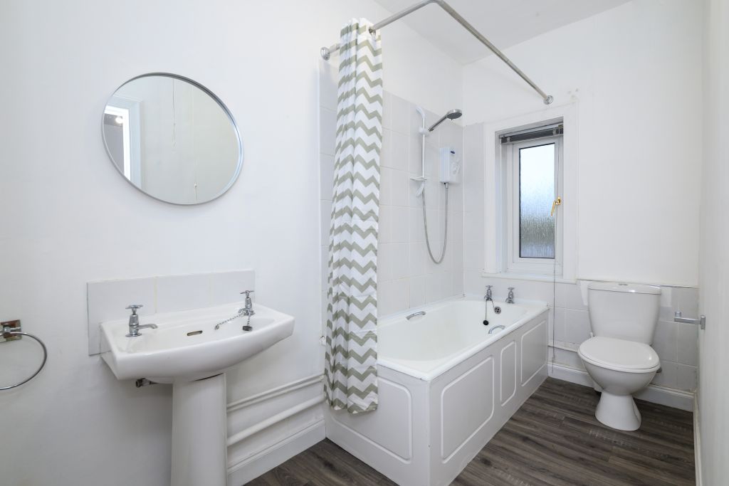 Property photo 3 of 30