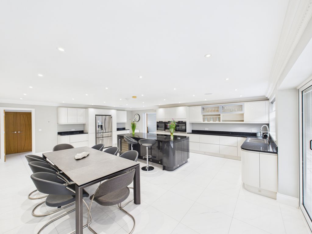 Additional image 5 of 5 bed detached house to rentSkylark Meadows, Whiteley PO15