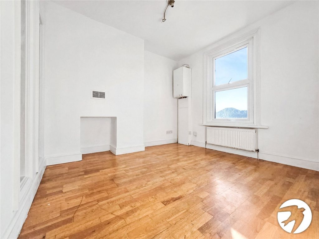 Property photo 2 of 7 Picture No. 02