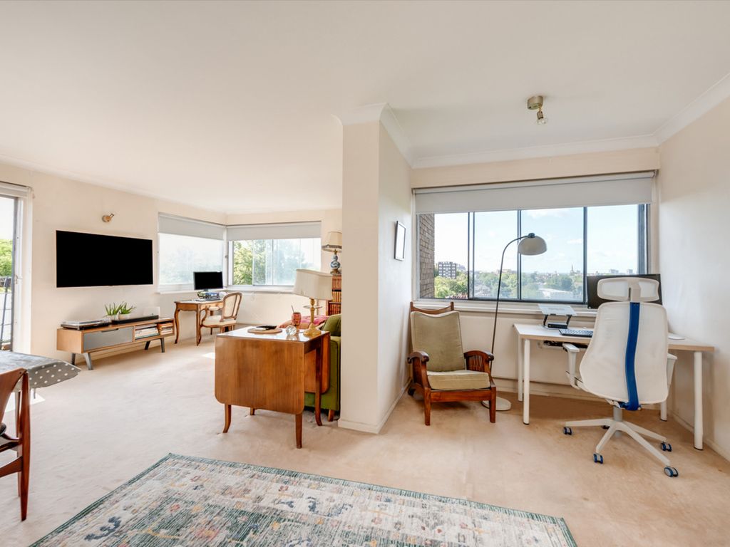 Property photo 3 of 9