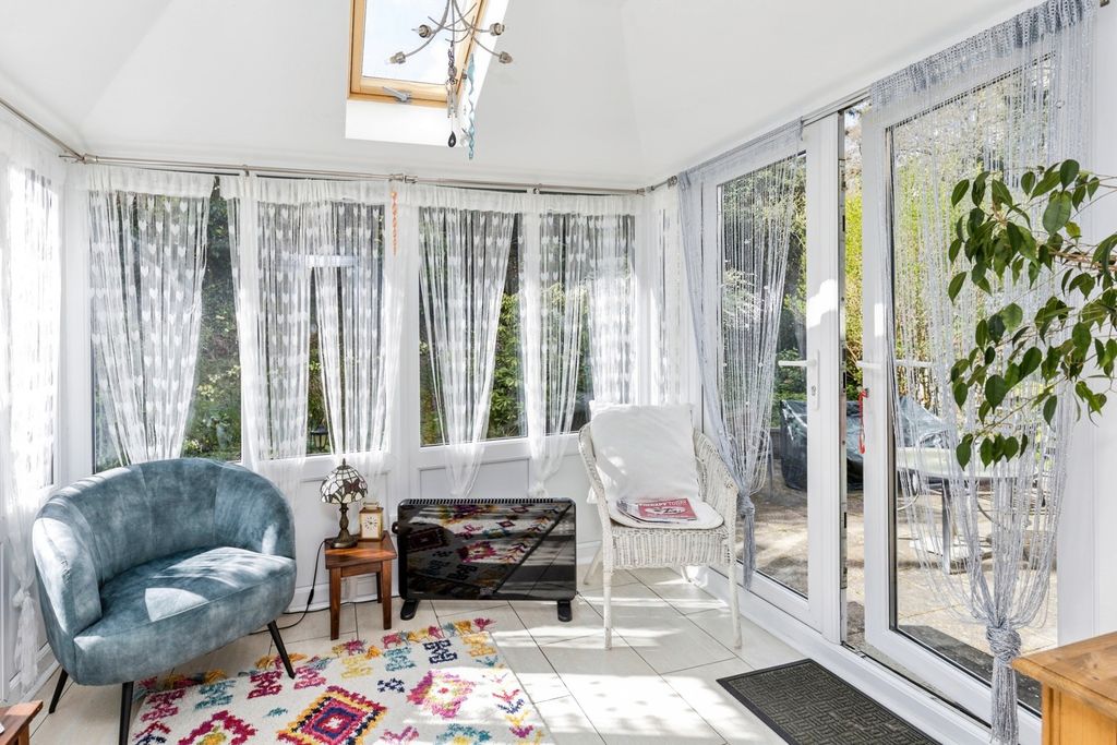 Property photo 3 of 19 Pbox-Img.Jpg