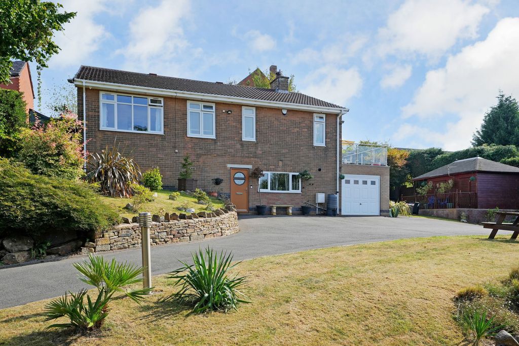 Property photo 1 of 38