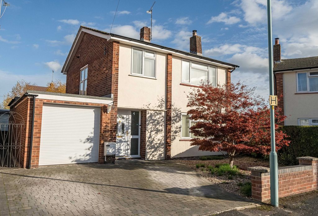 Property photo 1 of 15 1374344-1-6900Db0...