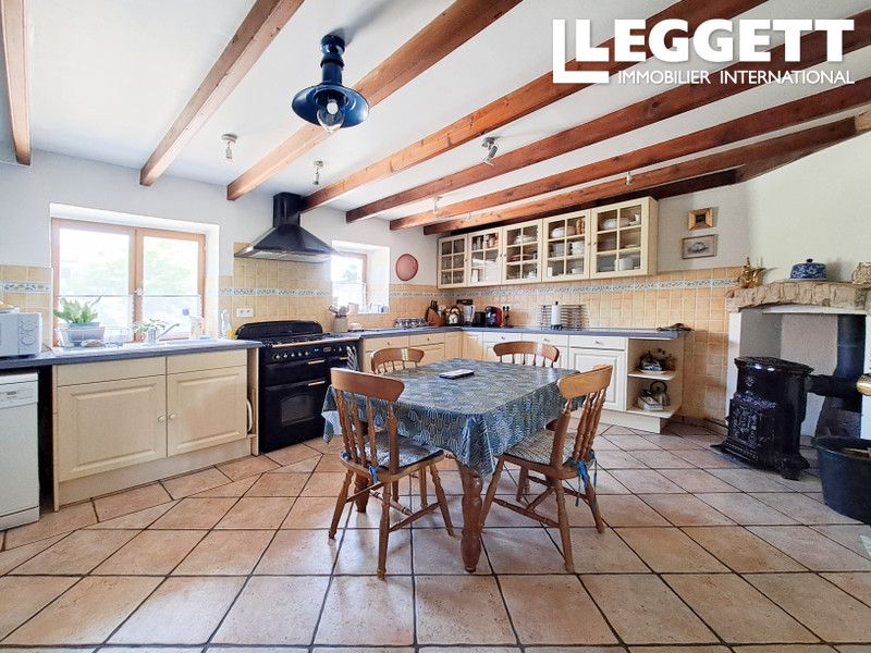 Property photo 3 of 10