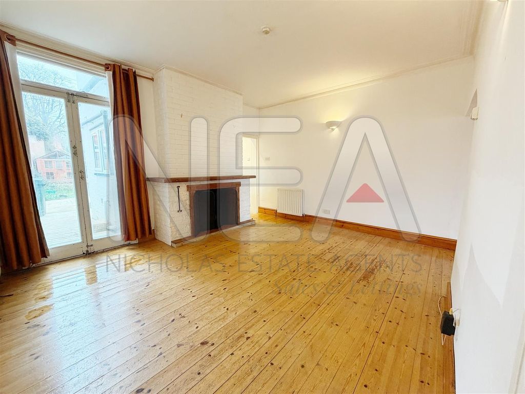 Property photo 3 of 13 Dining Room