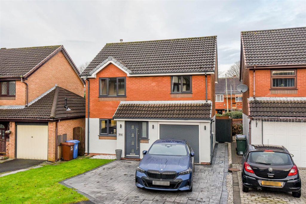 Property photo 1 of 21 Front External