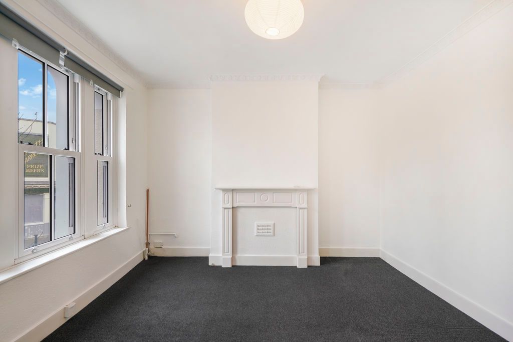 Property photo 3 of 16 Photo 3