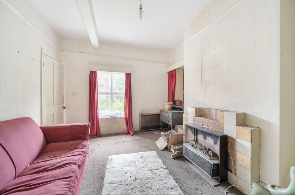 Property photo 2 of 34 1321016-19-6866F27Ab1ce7