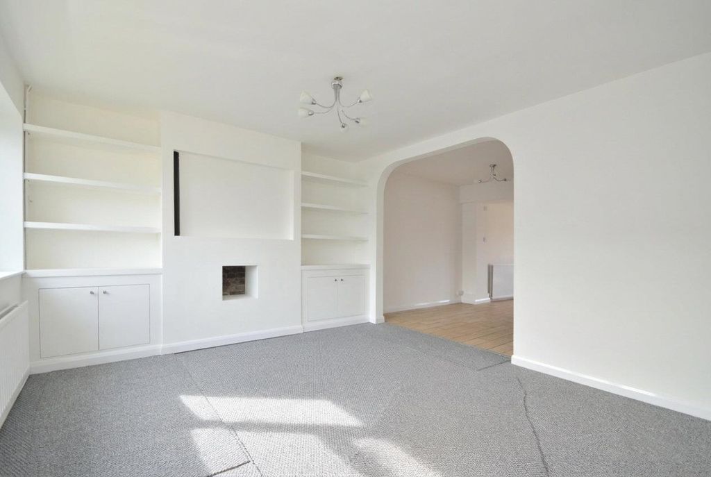 Property photo 2 of 13 Sitting Room