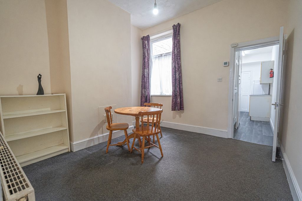 Property photo 3 of 14 20260416-Dsc0906520260416-2