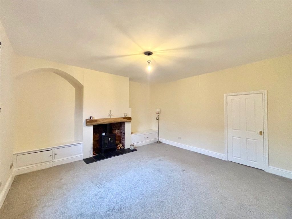 Property photo 2 of 9 Picture No. 12