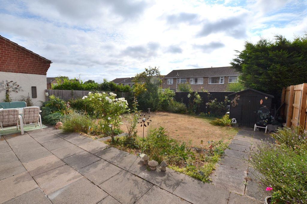 Property photo 2 of 18
