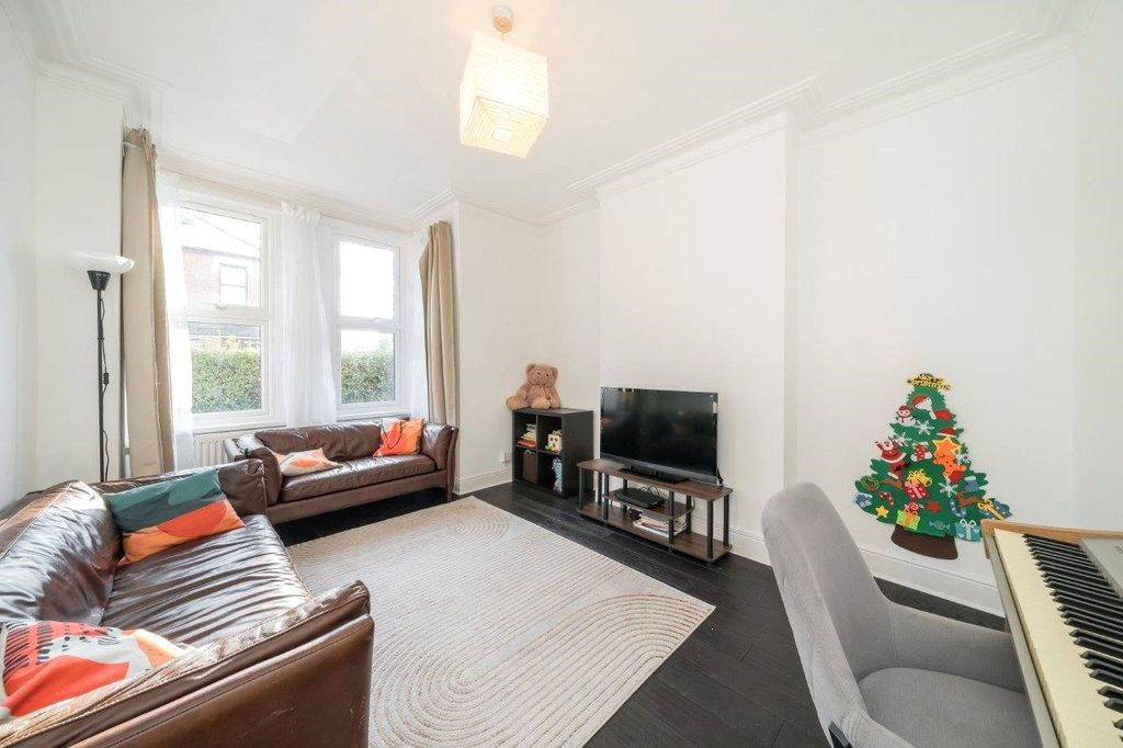 Property photo 3 of 12 Living Room