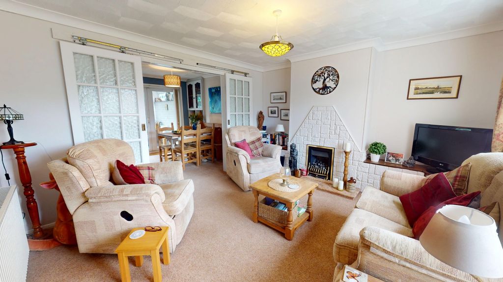 Property photo 2 of 27 3953212