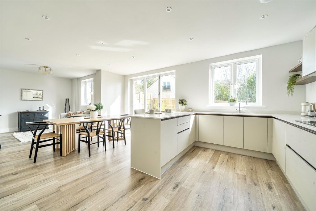 Property photo 2 of 11 Plot 20 Kitchen