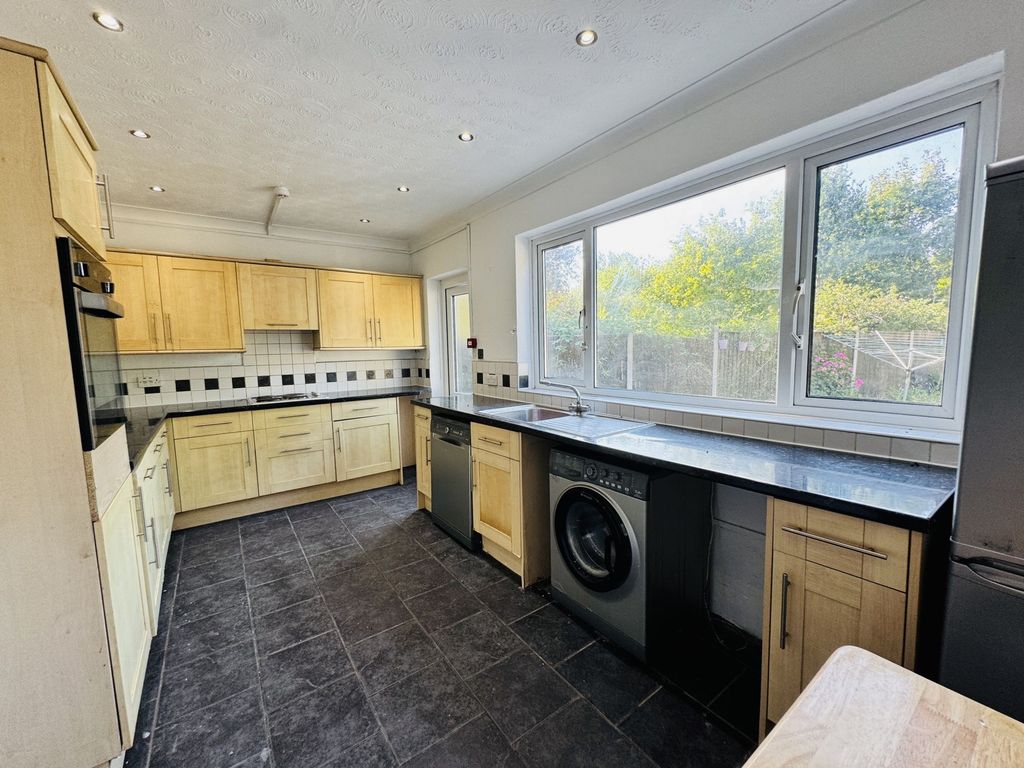 Property photo 2 of 13 Photo 10