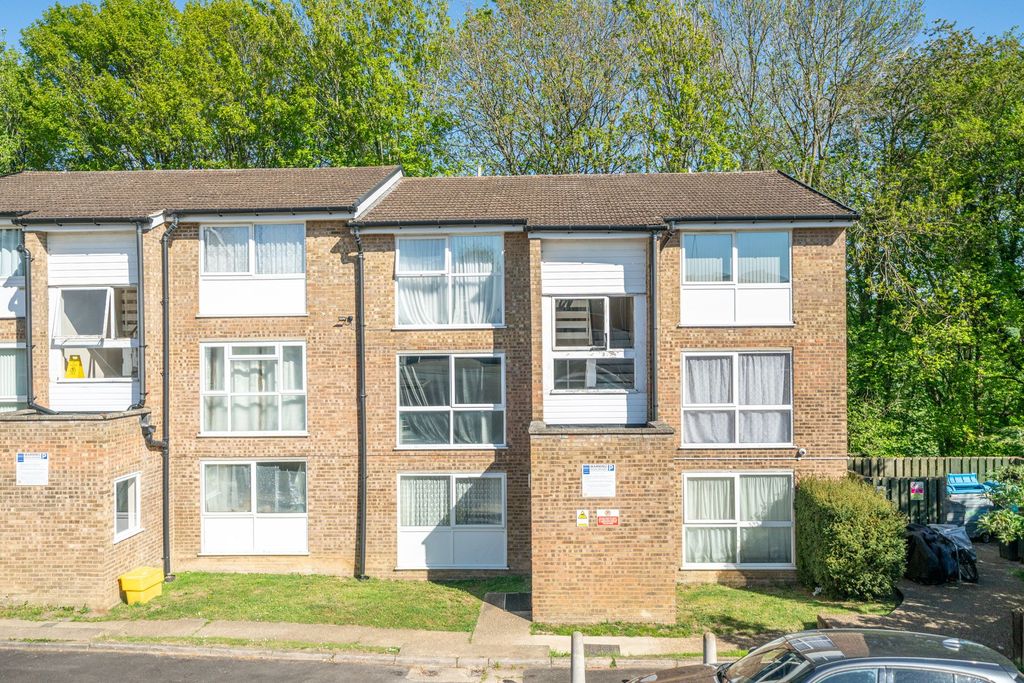 Property photo 1 of 9