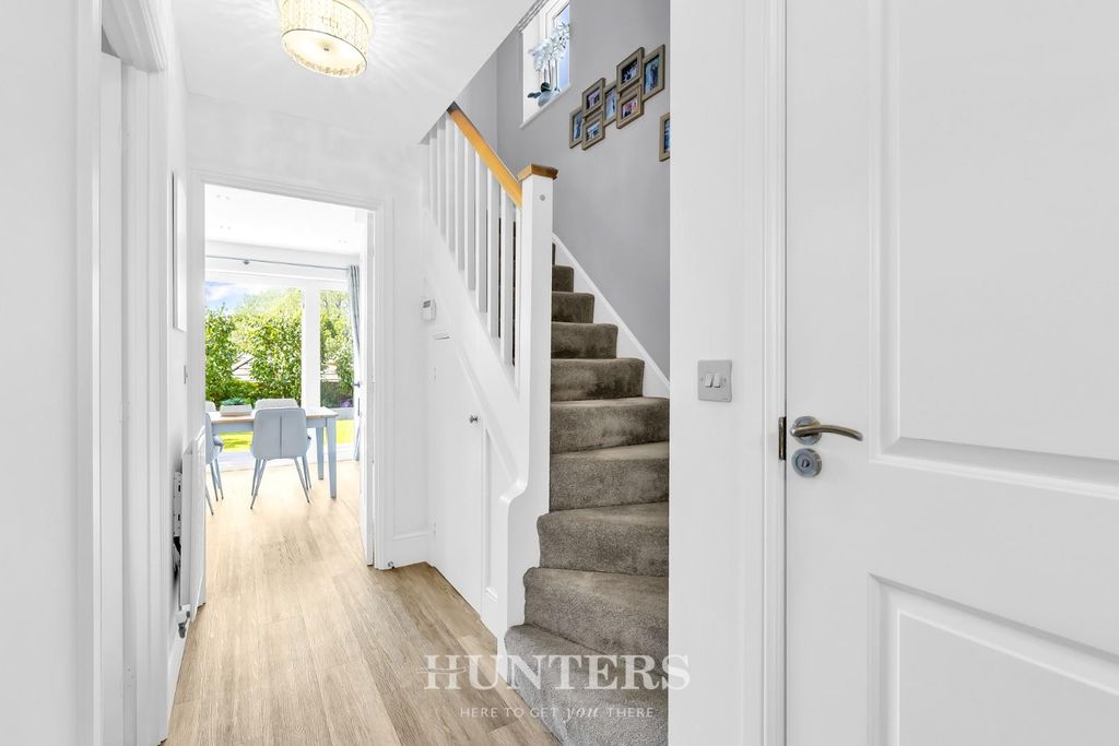 Property photo 2 of 20 Horton Close (2).Jpg