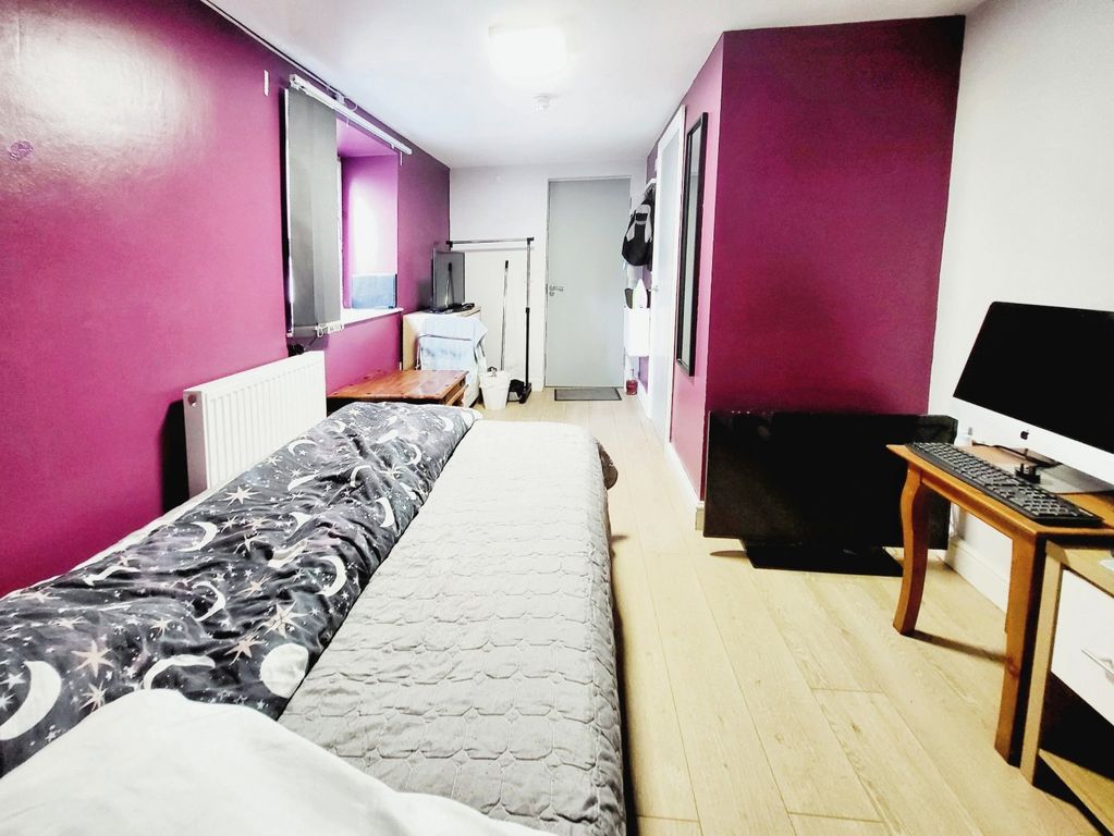 Property photo 2 of 6 Picture 2