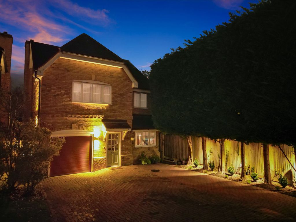 Property photo 1 of 22