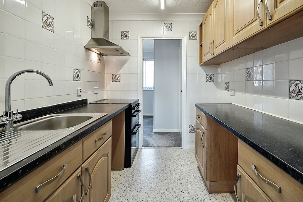 Property photo 2 of 8