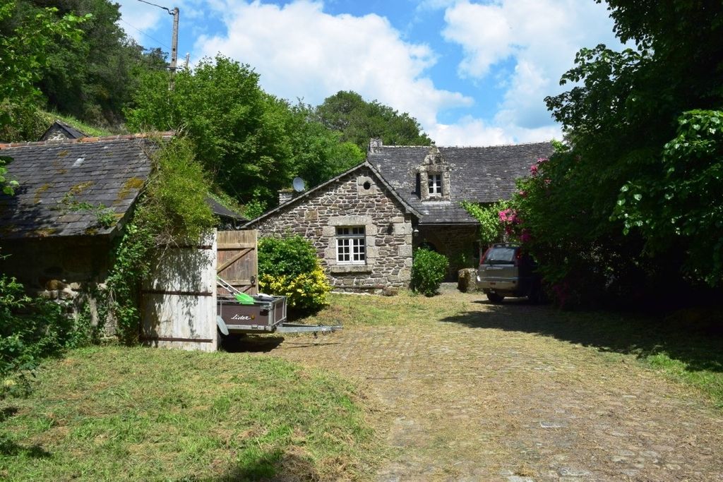 Property photo 2 of 31