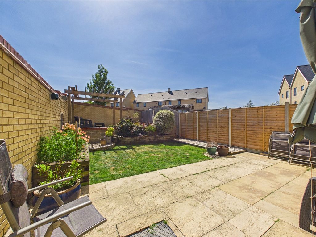Property photo 2 of 23 Picture No. 20