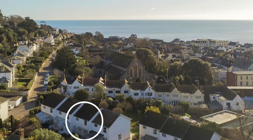 Property photo 2 of 16