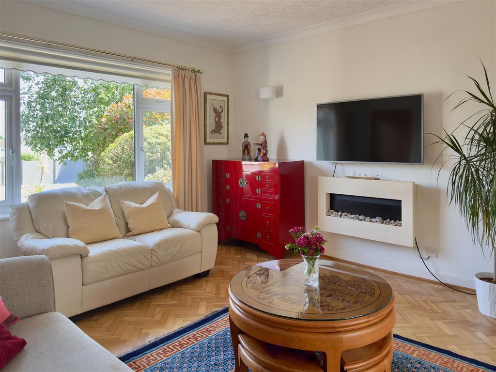 Additional image 5 of 4 bed detached bungalow for saleLarkwood Avenue, Penarth CF64