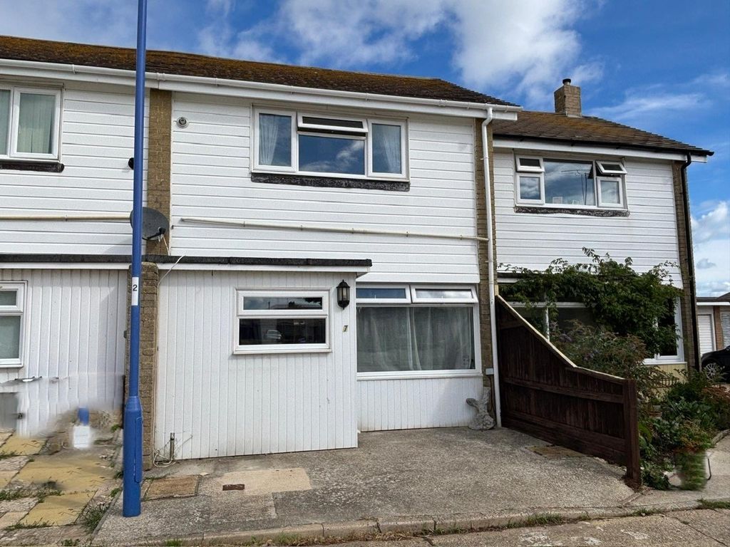 Property photo 1 of 10 Front