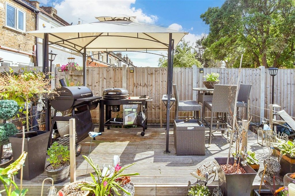 Property photo 2 of 14 External Lifestyle Photograph