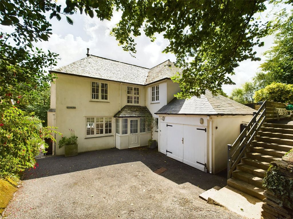 Property photo 2 of 22 Picture No. 27