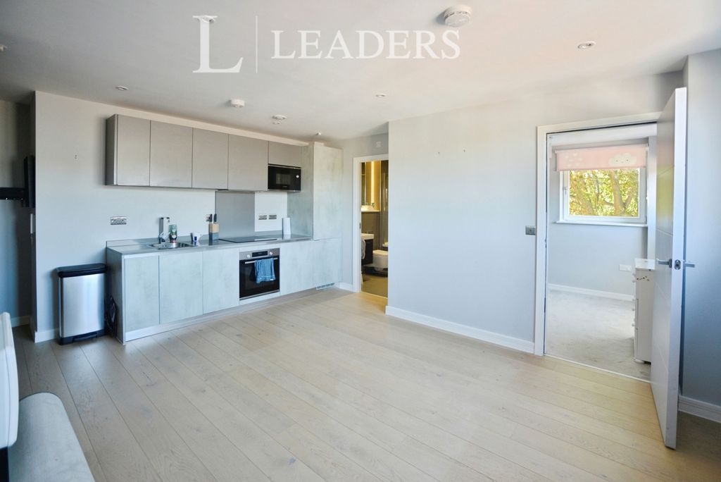 Property photo 3 of 7 Pbox-Img.Jpg