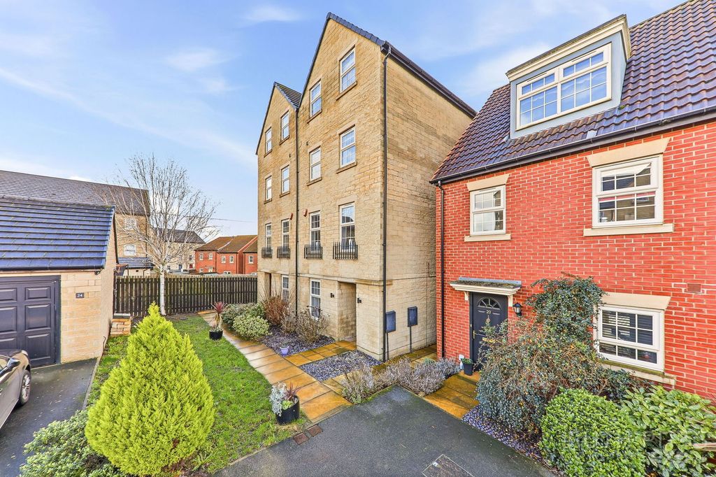 Property photo 1 of 29