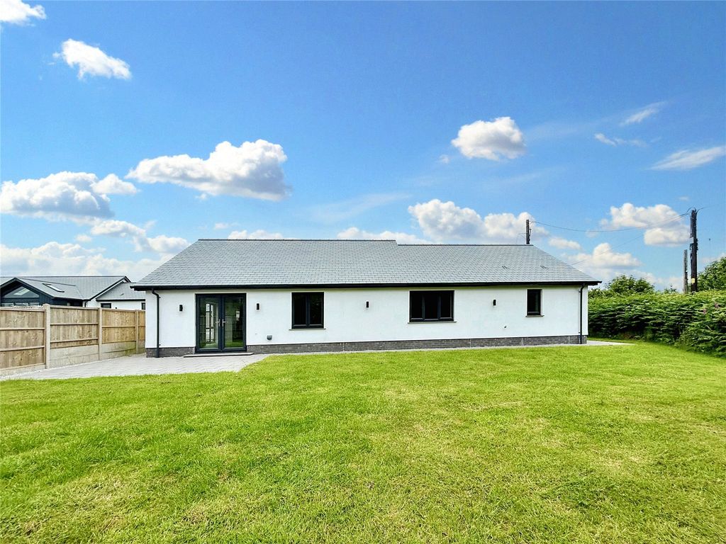 Property photo 3 of 10 Picture No. 31