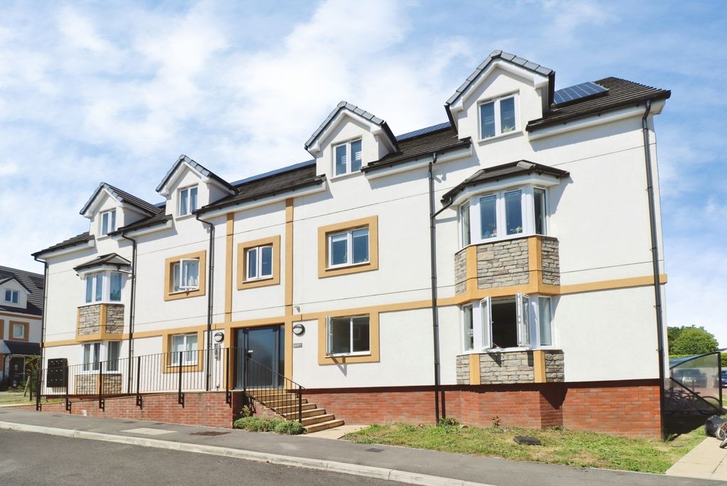 Property photo 1 of 11 Pbox-Img.Jpg