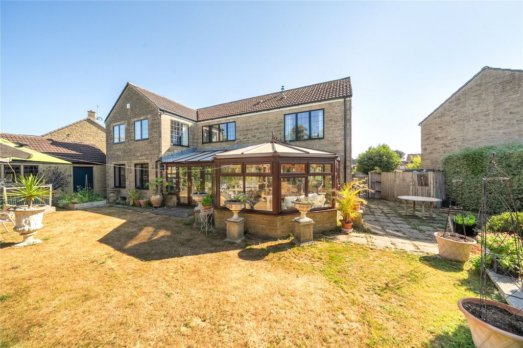 Property photo 2 of 23 Picture No. 28