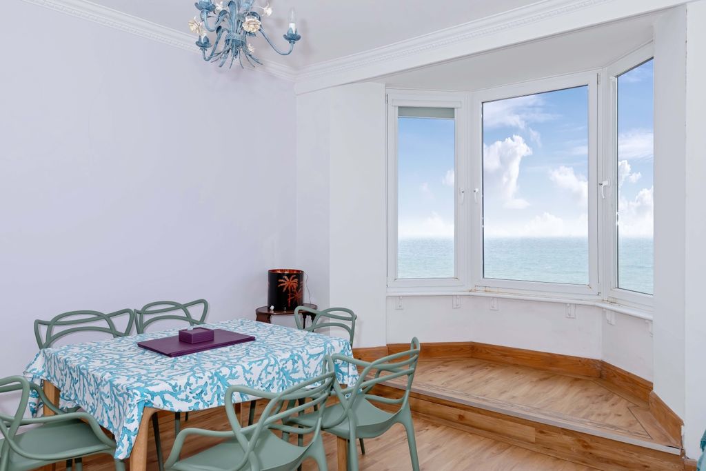 Property photo 3 of 21 Kings Road_2