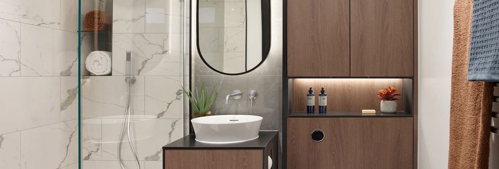 Property photo 3 of 5 Eden Grove, Property 1051, Spacious And Light-Filled Bathroom