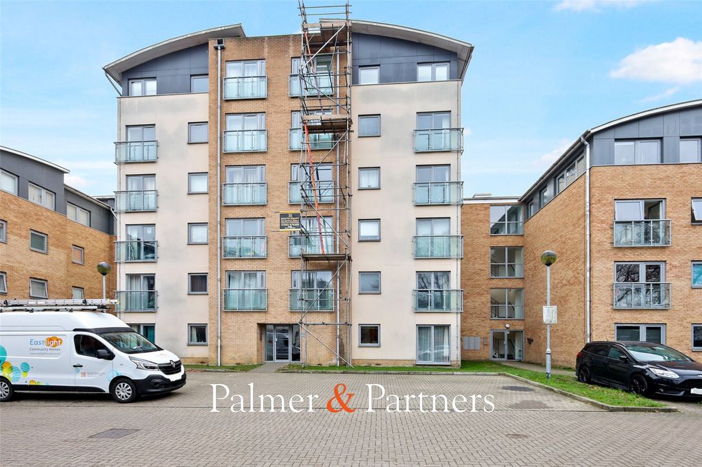 Property photo 1 of 9 Picture No. 12