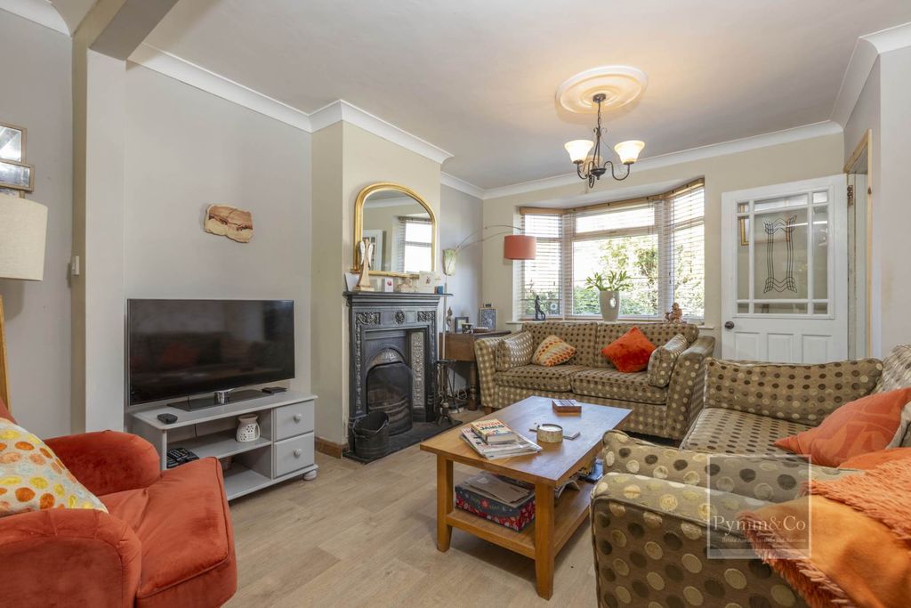 Property photo 3 of 13
