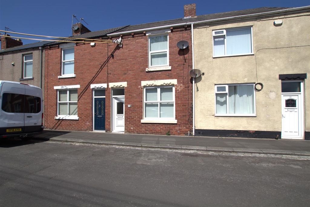 Property photo 1 of 9 External .Jpg