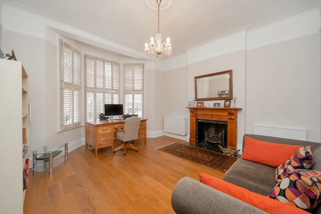 Property photo 2 of 14