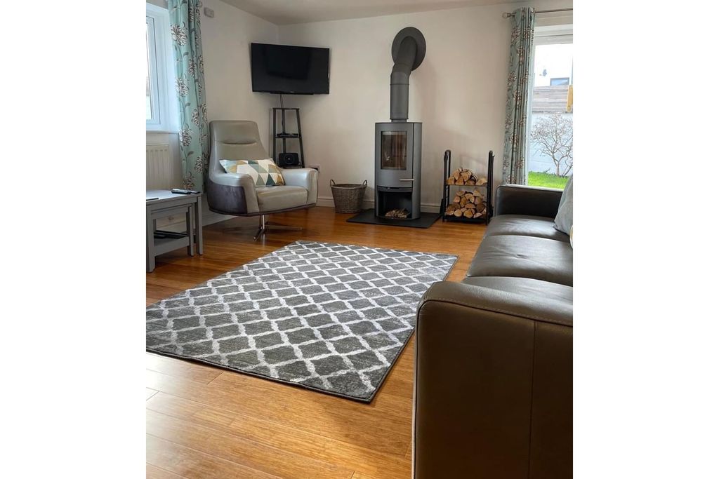 Property photo 3 of 24