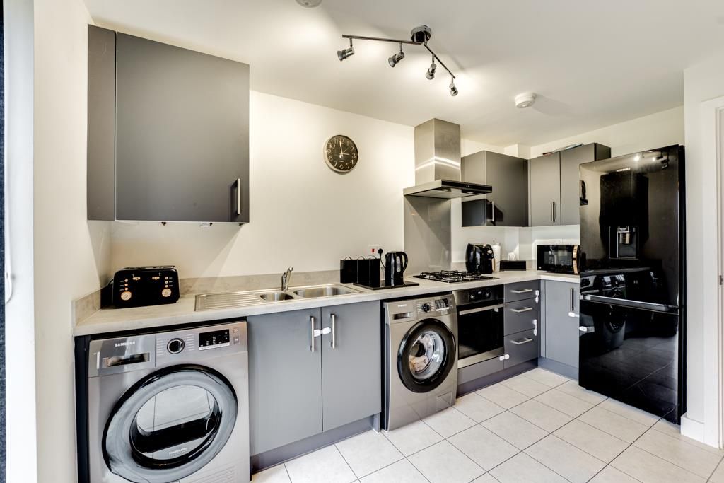 Property photo 2 of 26 20 Sapphire Street, Irthlingborough-14.Jpg