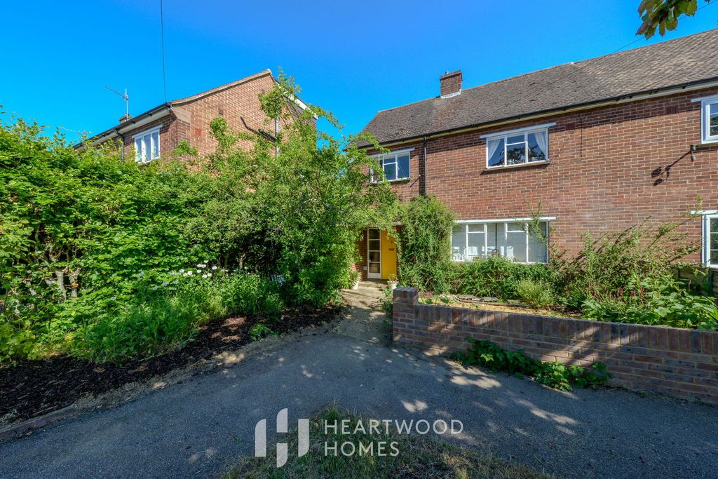 Property photo 3 of 17
