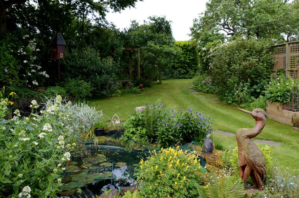 Property photo 2 of 20